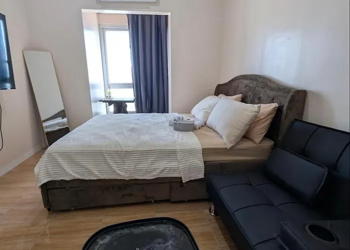 Aparthotel Miya's Crib E Staycation Tomas Morato Quezon 3*